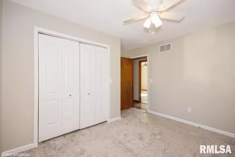 3008 Sutherland Rd, Springfield, IL 62702 photo 11