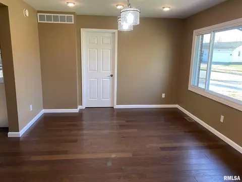 104 Andover Dr, Springfield, IL 62704 photo 11