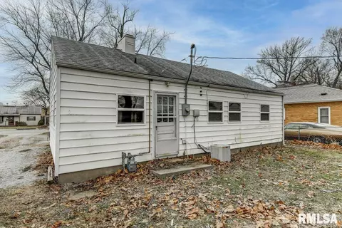 1021 W Iles Ave, Springfield, IL 62704 photo 21