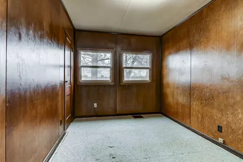 1021 W Iles Ave, Springfield, IL 62704 photo 14