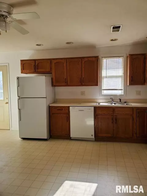 3324 Mars Ave, Springfield, IL 62707 photo 17