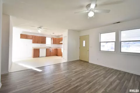 3324 Mars Ave, Springfield, IL 62707 photo 5