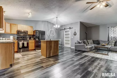 2709 Steiler Pl, Springfield, IL 62703 photo 9