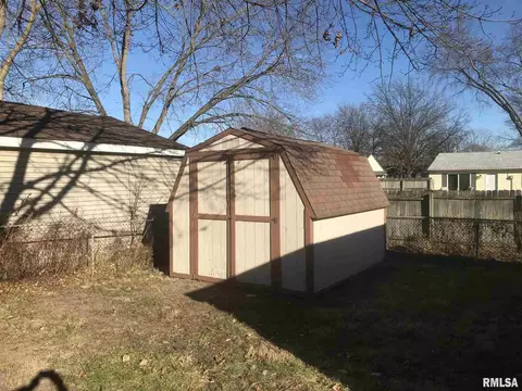 2008 Stanhope Rd, Springfield, IL 62702 photo 5