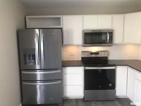 2008 Stanhope Rd, Springfield, IL 62702 photo 7
