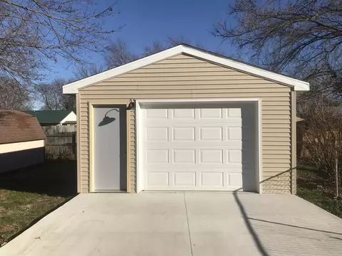 2008 Stanhope Rd, Springfield, IL 62702 photo 3