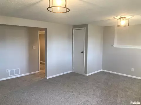 2008 Stanhope Rd, Springfield, IL 62702 photo 11