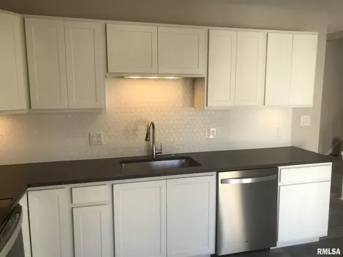 2008 Stanhope Rd, Springfield, IL 62702 photo 8
