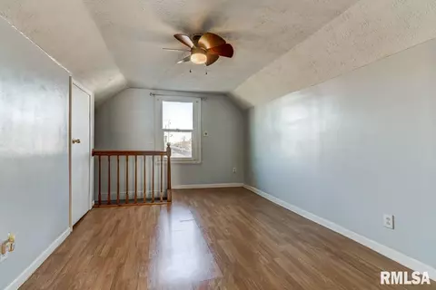 332 N Lincoln Ave, Springfield, IL 62702 photo 18