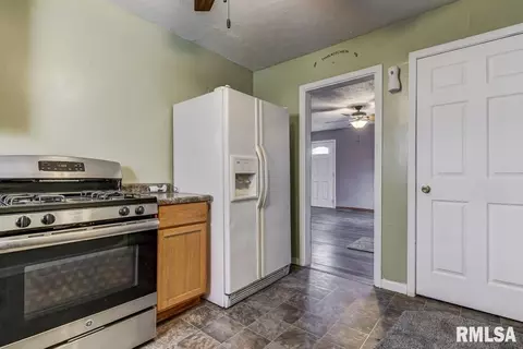 332 N Lincoln Ave, Springfield, IL 62702 photo 6