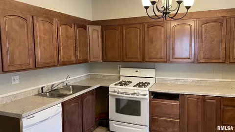 1511 E Keys Ave, Springfield, IL 62702 photo 3