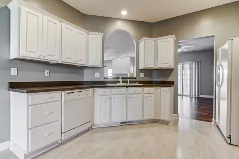 2708 Kitty Hawk Ct, Springfield, IL 62711 photo 9