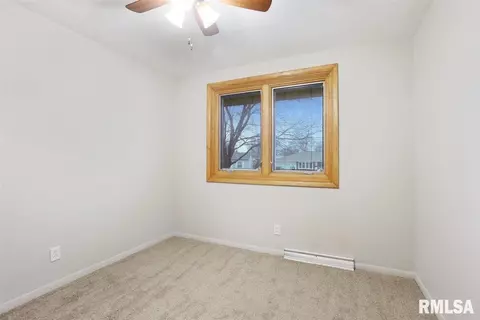 2328 Eastview Dr, Springfield, IL 62702 photo 14