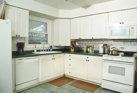 1213 Wickford Dr, Springfield, IL 62704 photo 8