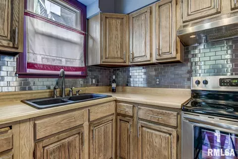 828 S Macarthur Blvd, Springfield, IL 62704 photo 22