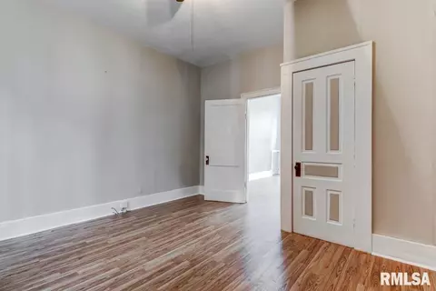 828 S Macarthur Blvd, Springfield, IL 62704 photo 6
