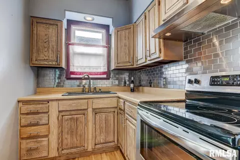 828 S Macarthur Blvd, Springfield, IL 62704 photo 21