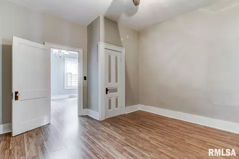 828 S Macarthur Blvd, Springfield, IL 62704 photo 5