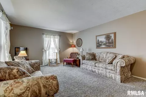 103 Drawbridge Rd, Springfield, IL 62704 photo 5