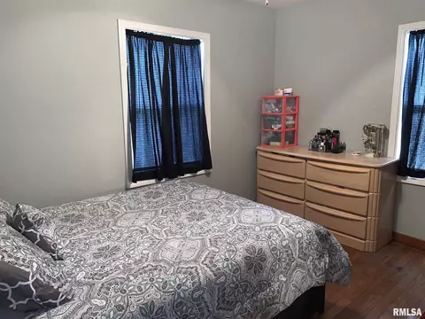 2537 S 4th St, Springfield, IL 62703 photo 9