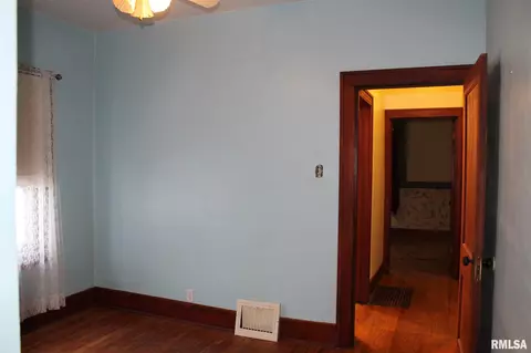 1820 N 8th St, Springfield, IL 62702 photo 11