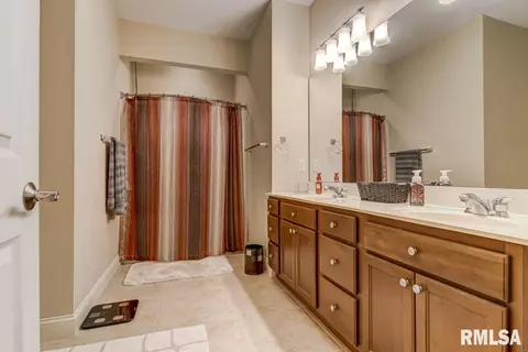 1424 Lake Pointe Ct, Springfield, IL 62712 photo 31