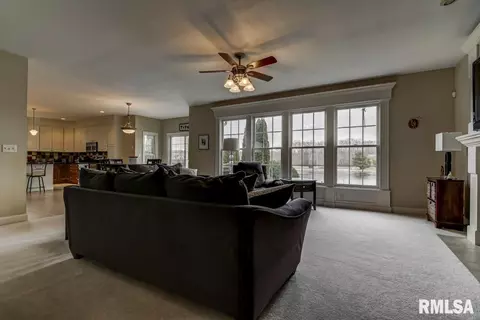 1424 Lake Pointe Ct, Springfield, IL 62712 photo 14