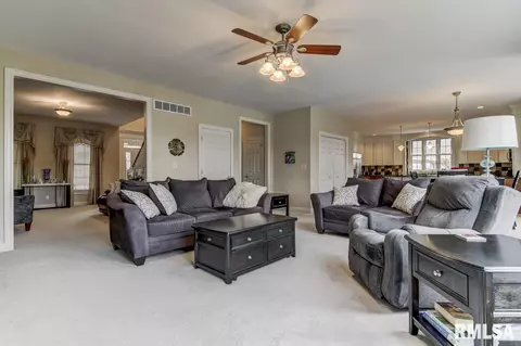 1424 Lake Pointe Ct, Springfield, IL 62712 photo 15
