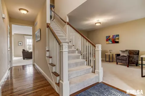 1424 Lake Pointe Ct, Springfield, IL 62712 photo 2