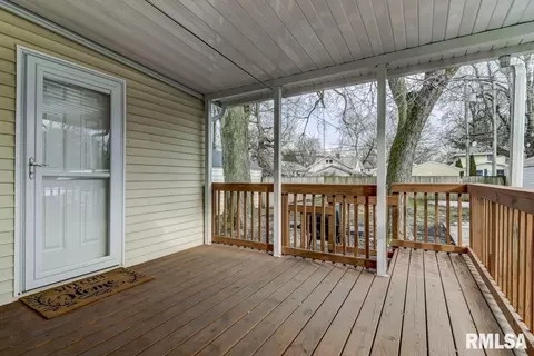 2512 S 8th St, Springfield, IL 62703 photo 7