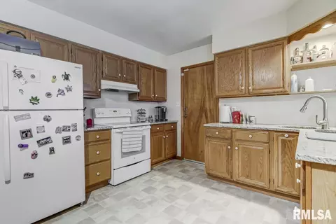 36 Glen Aire Dr, Springfield, IL 62703 photo 7