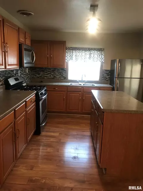 1908 S 15th St, Springfield, IL 62712 photo 7