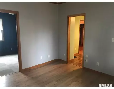 105 Elm St, Thayer, IL 62689 photo 8