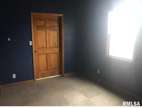 105 Elm St, Thayer, IL 62689 photo 6