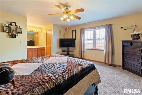 925 Knoll Pointe Pl, Springfield, IL 62703 photo 26