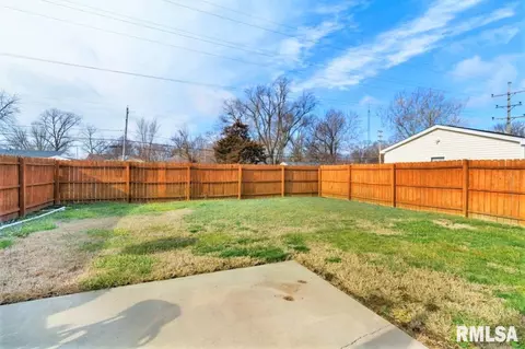 925 Knoll Pointe Pl, Springfield, IL 62703 photo 38