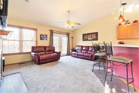 925 Knoll Pointe Pl, Springfield, IL 62703 photo 19