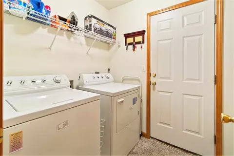 925 Knoll Pointe Pl, Springfield, IL 62703 photo 37