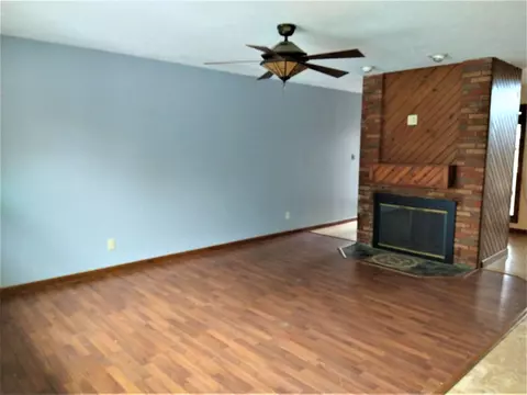 2412 Lindbergh Blvd, Springfield, IL 62704 photo 3