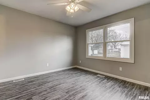1564 Reed Ave, Springfield, IL 62704 photo 11