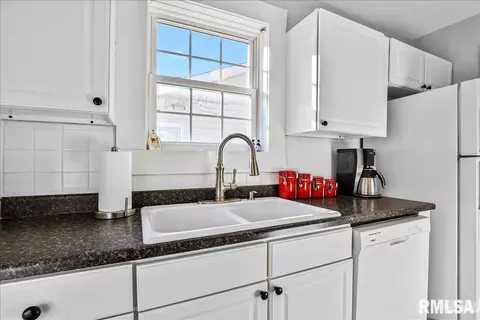 1504 S State St, Springfield, IL 62704 photo 9