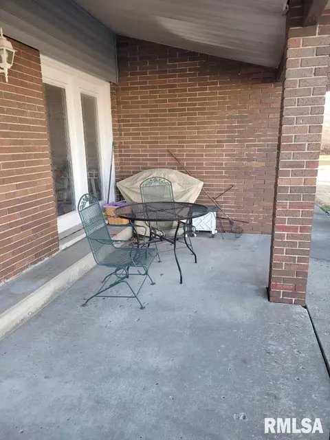 463 S Durkin Dr, Springfield, IL 62704 photo 19