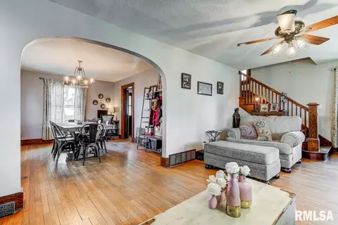 2141 S 6th St, Springfield, IL 62703 photo 5