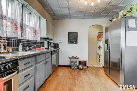 2141 S 6th St, Springfield, IL 62703 photo 7