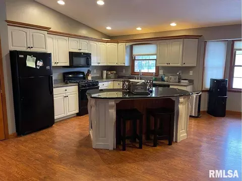 1 Locust Dr, Franklin, IL 62638 photo 12