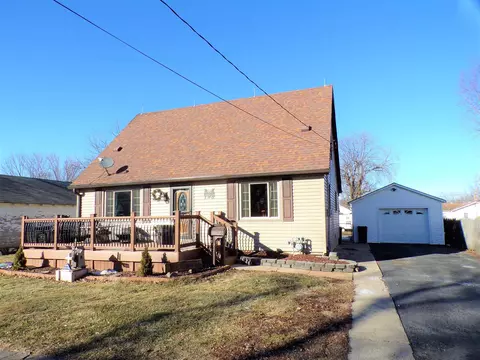 403 W Snyder St, Abingdon, IL 61410 photo 1