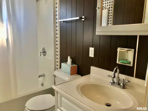 57 Ruth Ct, Springfield, IL 62704 photo 8