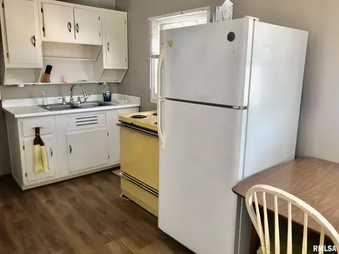 57 Ruth Ct, Springfield, IL 62704 photo 5