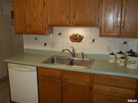 2008 N 20th St, Springfield, IL 62711 photo 4