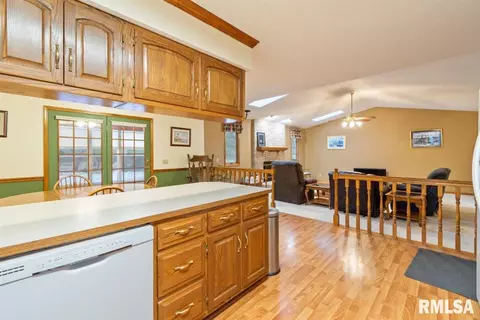 4213 Fort Donelson Dr, Springfield, IL 62707 photo 10